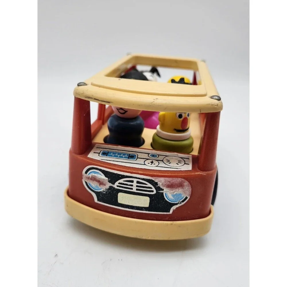 Fisher Price 1969 MINI BUS 6x3 w/ 5 passengers including Dog and Bert (Driving)